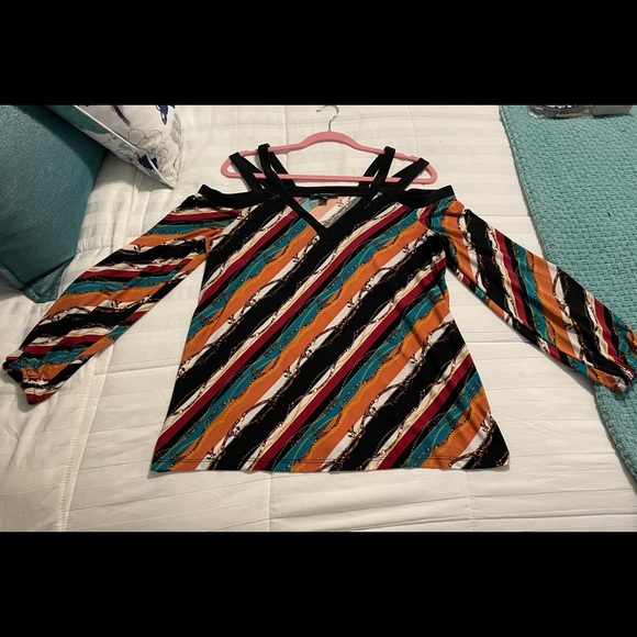INC International Concepts Cold Shoulder Top - Picture 1 of 4